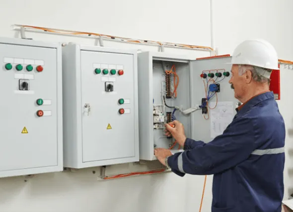 Electrician thumbnail 3